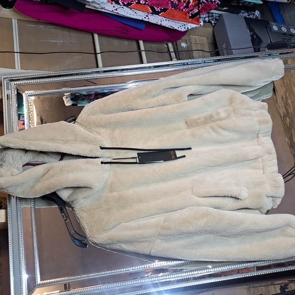 SOOOO, SOFT HOODIE - Picture 8 of 14